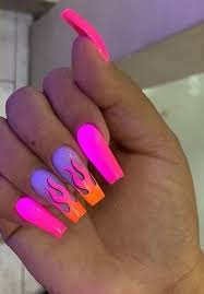 Formadora titulada imparte cursos de uñas acrilicas(porcelana) dondonde aprenderas a esculpir, tecnica para uñas mordidas,trabajar con colores, mezclas, decoraciones e incrustaciones. Diseno De Unas Para Verano Unas Fluorescentes Hot Wheels Unas De Maquillaje Unas Fluorescentes Unas Fosforescentes