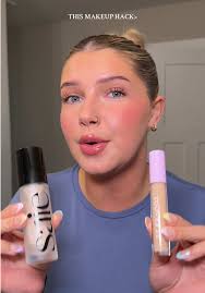 Replying to @nadia 🇨🇦 GIRL THIS IS GOOOOOOOD #tower28 #concealer #makeup  #makeuphacks #saieglowysupergel #saiebeauty @Tower 28 Beauty @Saie