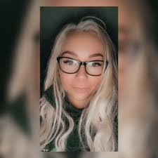 Katie Murrell's Instagram, Twitter & Facebook