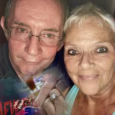 Lori Sisto and Stephen Hayward's Wedding Website