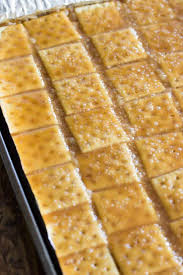 Carefully top with another ritz cracker. Saltine Cracker Candy Sugar Spun Run