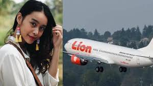 Namun sempatkah terbayang di benak kamu bahwa kabar jatuhnya pesawat ini bisa menjadi satu bahan obrolan yang menarik? Conchita Caroline Bagikan Pengalaman Saat Naik Lion Air Jt 610 Malam Hari Sebelum Pesawat Jatuh Tribunnews Com Mobile