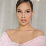 Sasha Aziz's Instagram, Twitter & Facebook