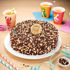 Gateau Ideal Pour L Anniversaire De Votre Enfant Moka Au Nutella Nutella Alimentation Chocolat Personnalise
