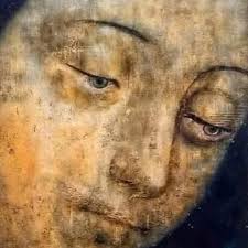 ERES como el ave fénix, surgiste entre tus cenizas, de las llamas que  quemaron tu cuerpo, pero tu alma no quedó extinta, hoy ERES quien apaga el  fuego. Ahora ERES la fuerza