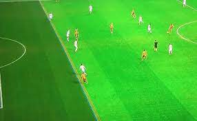 Futbolu galatasaray'da bırakmak büyük gurur olur. Yardimci Ofsayt Kaldirdi Var Iptal Etti Galatasary One Gecti