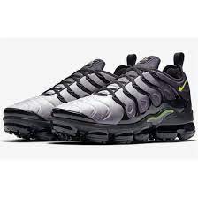 Déballage rapide nike vapormax plus grise.un modèle de basket haut de gamme de chez nike et oui elles sont belles mais il faut débourser 210€ pour ce les. Nike Air Vapormax Plus Gris Noir Vert Chaussures De Course Gris Noir Vert Cdiscount Chaussures