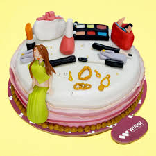 This awesome makeup themed cake was created for a sweet 16 birthday party. Make Up Kit Cake Winni In