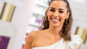 The eighth season of deutschland sucht den superstar was broadcast on german channel rtl from 8 january to 7 may 2011. Sarah Lombardi Will Marry She Is Now Called Sarah Engels Again