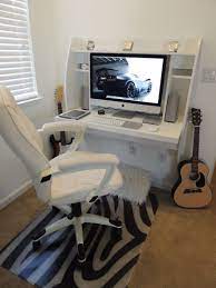 Maybe you would like to learn more about one of these? Sweet Setup With White Floating Desk 27 Imac White Floating Desk Floating Desk Desks For Small Spaces