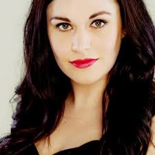 Kimberly Smart's Instagram, Twitter & Facebook