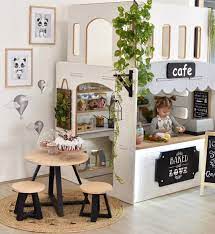 kinderkuche kaufladen holzspielzeug im neuen look kindercafe kleinkind spielzimmer kinder zimmer