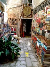 Bookshop Venice Italy I Want That There In The Middle The Third From The Bottom D Bookstore Italy Photo Bookshop