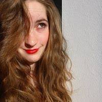 Caitlin Kenyon's Instagram, Twitter & Facebook