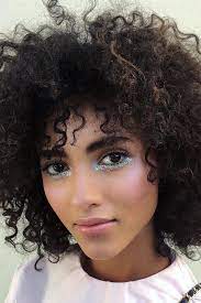 10 Unexpected Ways To Wear Glitter For New Year S Eve Curly Hair Styles Medium Curly Hair Styles Hair Makeup