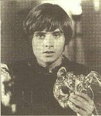 Closed in a dead man's tomb": Juliet, space, and the body in Franco  Zeffirelli's and Baz Luhrmann's films of Romeo and Juliet.