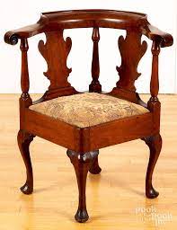 Buy queen anne style chair and get the best deals at the lowest prices on ebay! Pennsylvania Queen Anne Walnut Corner Chair Dekorasi Rumah Rumah Dekorasi