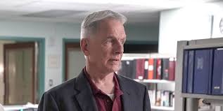 New orleans is a drama about the local field office that investigates criminal cases involving ncis: Ncis Boss Teases Surprising Ending For Envisioned S17 Finale