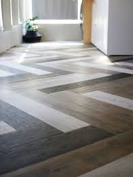 Oh Yes She Diyd Herringbone Floors With Vinyl Stick Down Planks Diy Flooring Floor Design Flooring