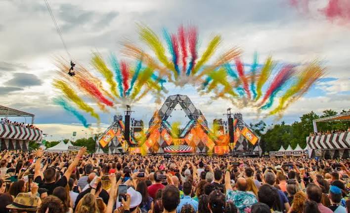 Love The 90s”, el festival que llega a Chile con los mejor de la electrónica de la época - Pulso Mag