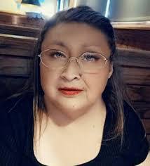 Pam Pershing's Instagram, Twitter & Facebook