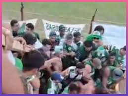 CORRIENTES: #Violenta Pelea Entre Hinchas De #Mandiyú En El #Estadio  Leoncio Benítez #Noticiasdelparana  https://www.noticiasdelparana.com.ar/NuevaEdicion/2026/01/19/corrientes-violenta-pelea-entre-hinchas-de- mandiyu-en-el-estadio-leoncio-benitez/