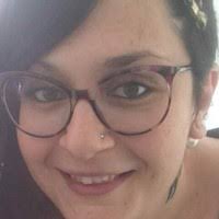 100+ profili “Edith”