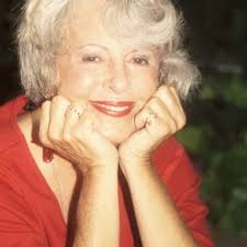 Lenore Beck's Instagram, Twitter & Facebook