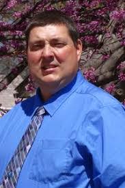 Donnie Ryan's Instagram, Twitter & Facebook