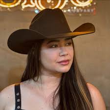 Nelma estava deixando a filha passar fome só pra passar uma boa impressão  pro namorado Parte 3