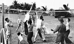 67%(3)67% found this document useful (3 votes). Sejarah Ringkas Sukan Bola Tampar Yang Bermula Daripada Cikgu Pjk Sukan