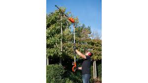 This product is easy to use to keep the seasonal growth. Powdpg7538 Ext Pole Hedge Trimmer 40v Li 600mm No Accu
