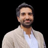 Aditya Tandon's Instagram, Twitter & Facebook