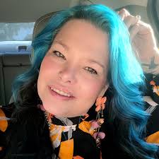 Shannon Nickles's Instagram, Twitter & Facebook