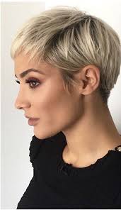 Les Plus Belles Coupes Courtes De 2021 Cheveux Courts Coupe De Cheveux Courte Coupe De Cheveux