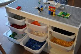 Voir plus d'idées sur le thème rangement table à repasser, design buanderie, rangement buanderie. 36 Idees Astuces Pour Le Rangement Des Lego