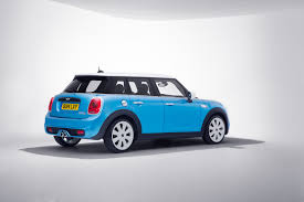 Mini is one of the most influential vehicles ever produced in the world. Vw Beetle Vs Mini Cooper Compare Cars