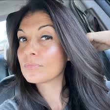 Amy Bolding's Instagram, Twitter & Facebook