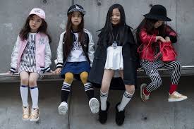 Op Ed The Kids Of Seoul Fashion Week Koogle Tv Seoul Fashion Seoul Fashion Week Korean Fashion Trends
