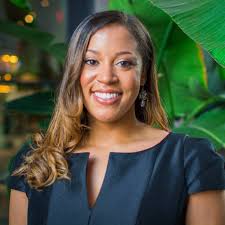 Erin Harper's Instagram, Twitter & Facebook