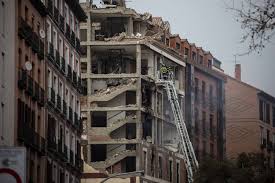 Check spelling or type a new query. Explosion En Calle Toledo De Madrid Piden Que Se Investigue La Responsabilidad De Naturgy En La Explosion De La Calle Toledo Que Mato A Cuatro Personas Publico