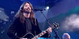 Tonight i throw myself into and out of the red out of her head she sang. Watch Dave Grohl Play Foo Fighters Everlong On Kimmel Pitchfork