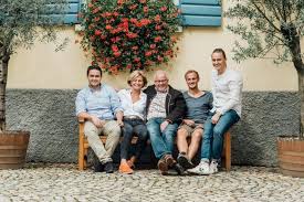 Hauptstraße 31, hattenheim im rheingau, 65347, deutschland. Franz Keller Patron Im Adler Wirtschaft In Eltville Restaurant Ranglisten