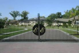 We have had the pleasure of serving cities from deltona to palm coast to orlando and all over central florida area with high quality workmanship and a focus on excellent customer service since 1996. Fence Company Fence Installation Fence Supply