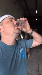 Who should win the Bad Glamour Shot Contest?