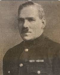 Ernest Lance's Instagram, Twitter & Facebook