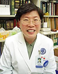 졸업생 수 추이와 해당 연구실의 연혁을 확인할 수 있습니다. ì˜í˜'ì‹ ë¬¸