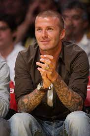 David beckham ha cambiato look in modo drastico. David Beckham E L Arte Di Rasarsi I Capelli Da Solo Gq Italia