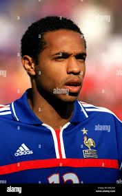Thierry henry france 2000 hi-res stock photography and images