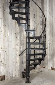 Iron Spiral Stairs Ijzeren Wenteltrap Www Oudebouwmaterialen Nl Escalier Industriel Escalier En Colimacon Escalier
